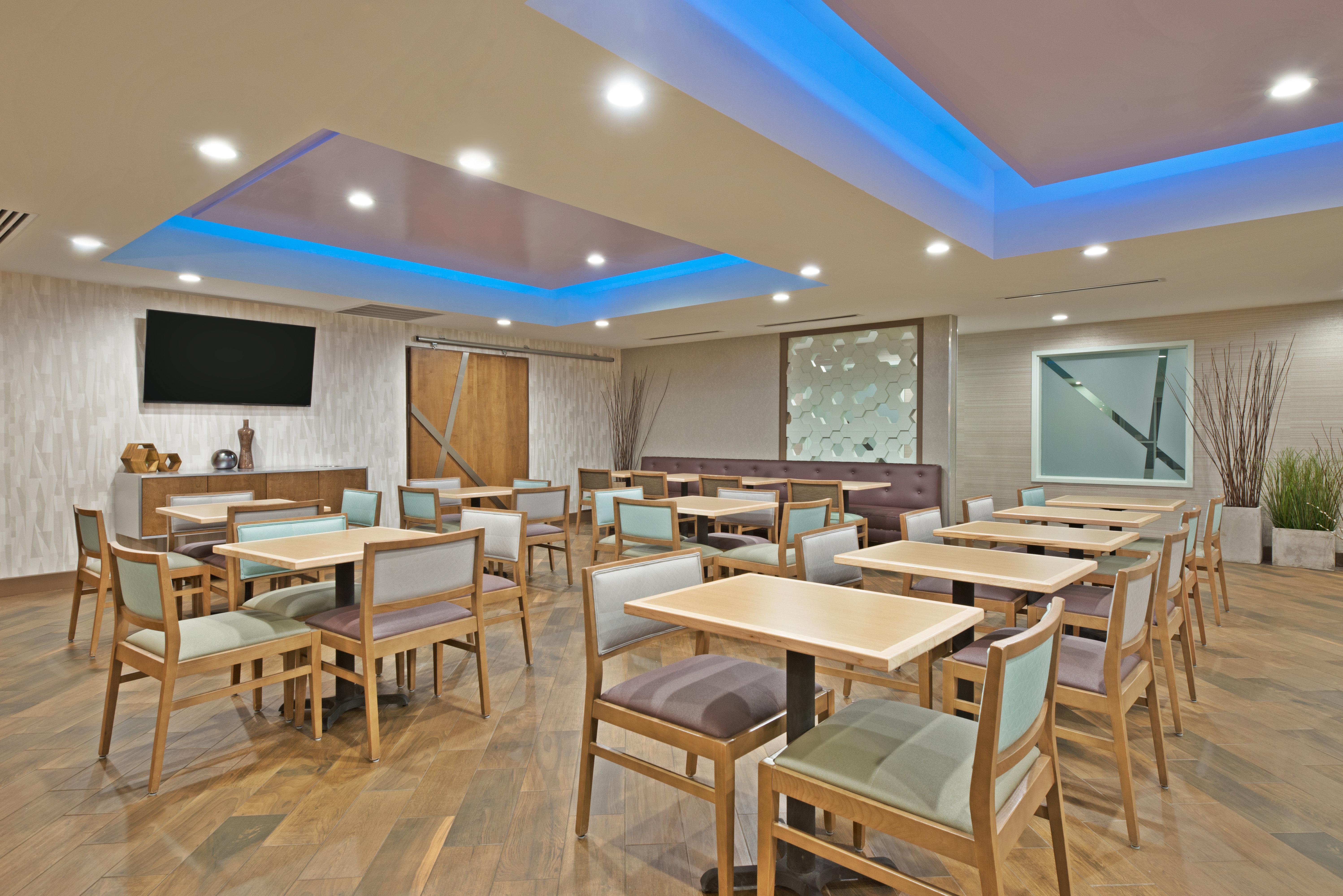 Holiday Inn Express & Suites New Cumberland By Ihg Dış mekan fotoğraf
