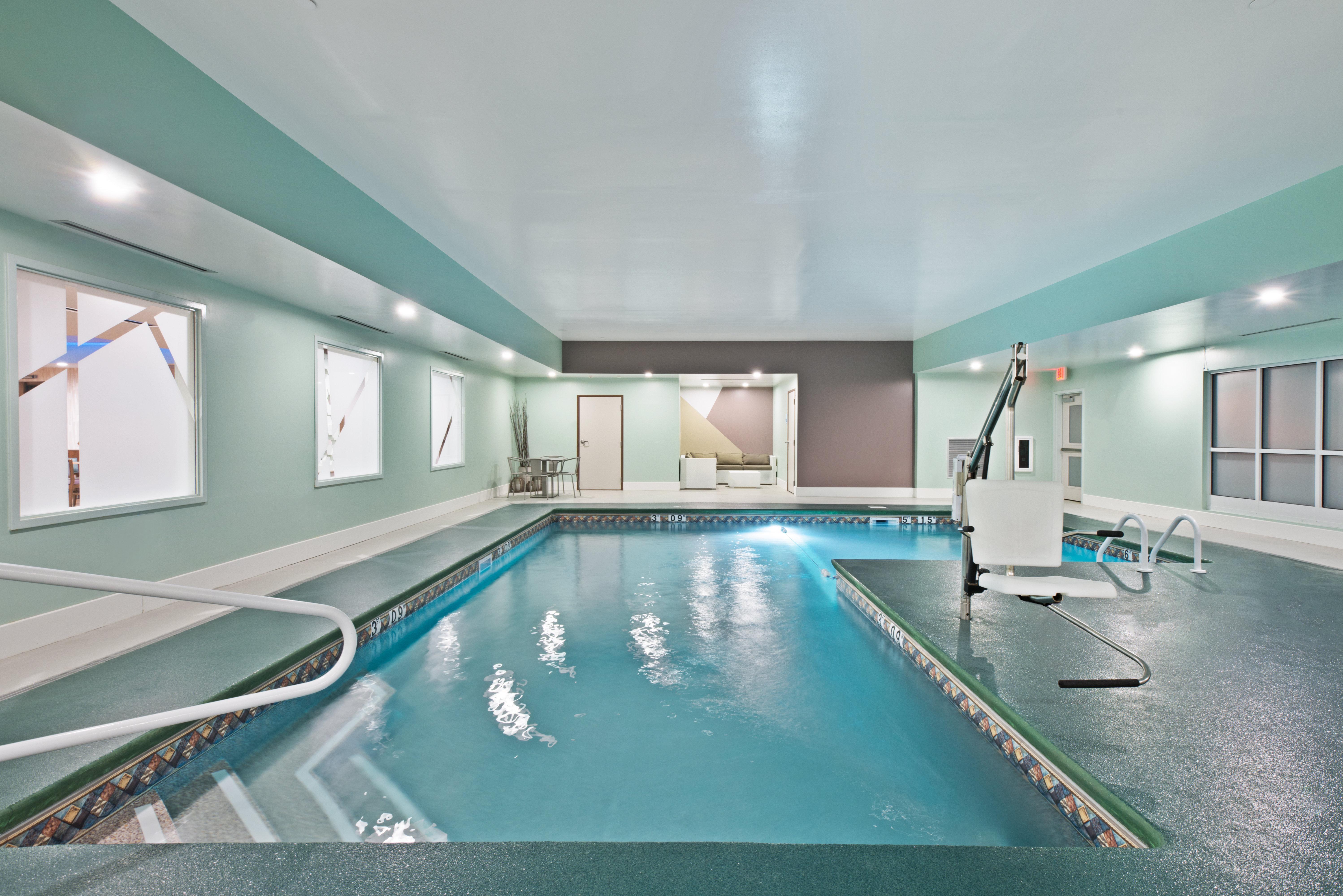 Holiday Inn Express & Suites New Cumberland By Ihg Dış mekan fotoğraf
